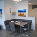 Inselblume 44 - Mit Balkon Im Zentrum Von Burg auf Fehmarn