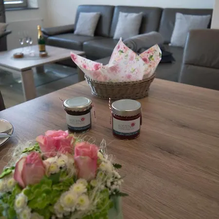 Inselblume 44 - Mit Balkon Im Zentrum Von Feriehus